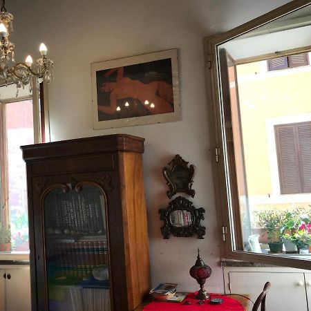 Room For Rent In Rome Trastevere Bagian luar foto